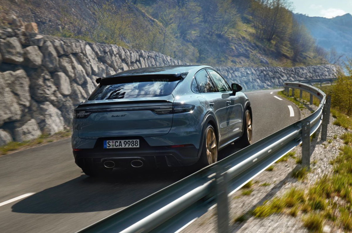 Porsche Cayenne Turbo GT rear quarter 